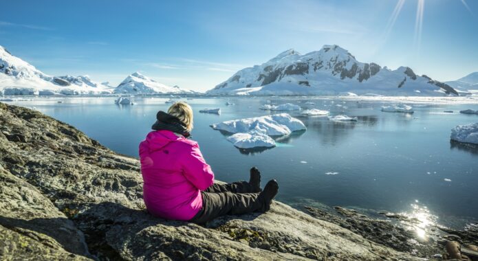 Antarctica enjoying the view c Fotografie Dietmar Denger Oceanwide Expeditions