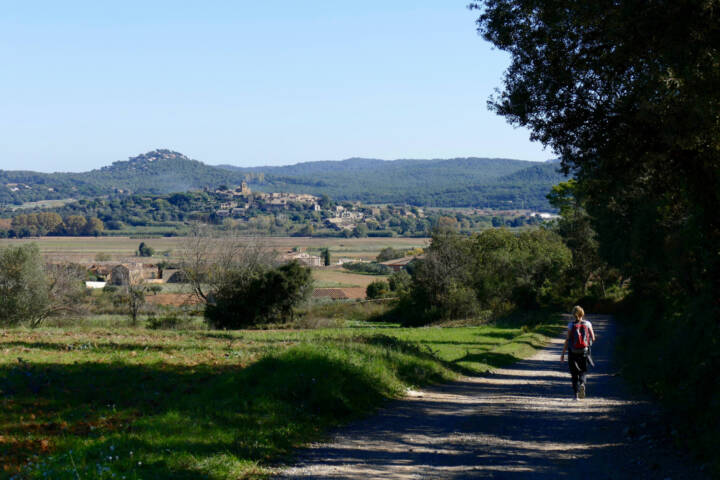 Spain catalonia walking emporda pals village copyright Thomas Power Pura Aventura