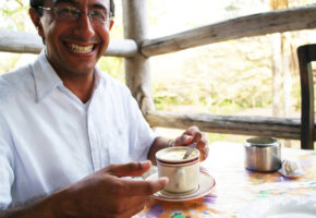 Costa rica tenorio rio perdido smiling gustavo and coffee20180829 76980 1a1j98s